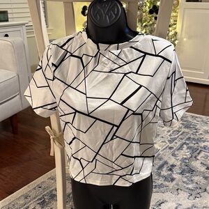 SHEIN Black and White Geometric Short Sleeve Top